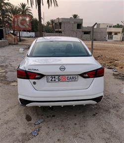 نيسان ألتيما
